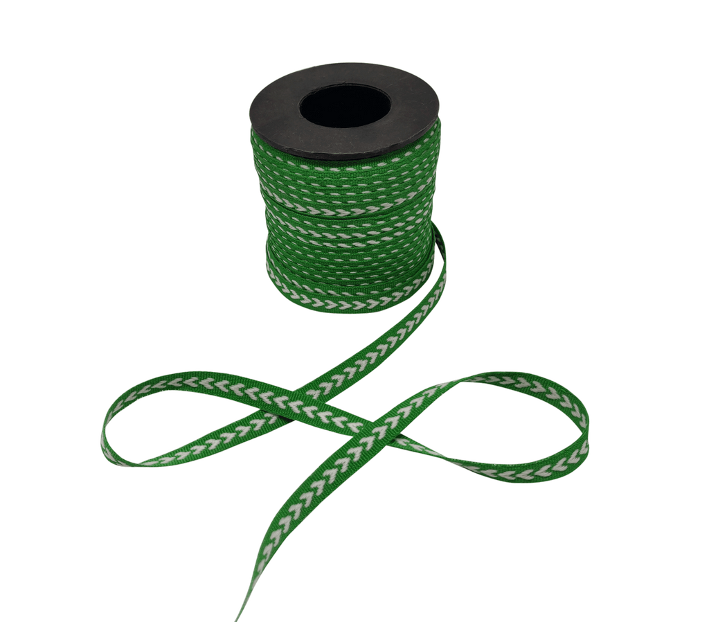 GREEN WITH WHITE ARROWS RIBBON (6 MM)